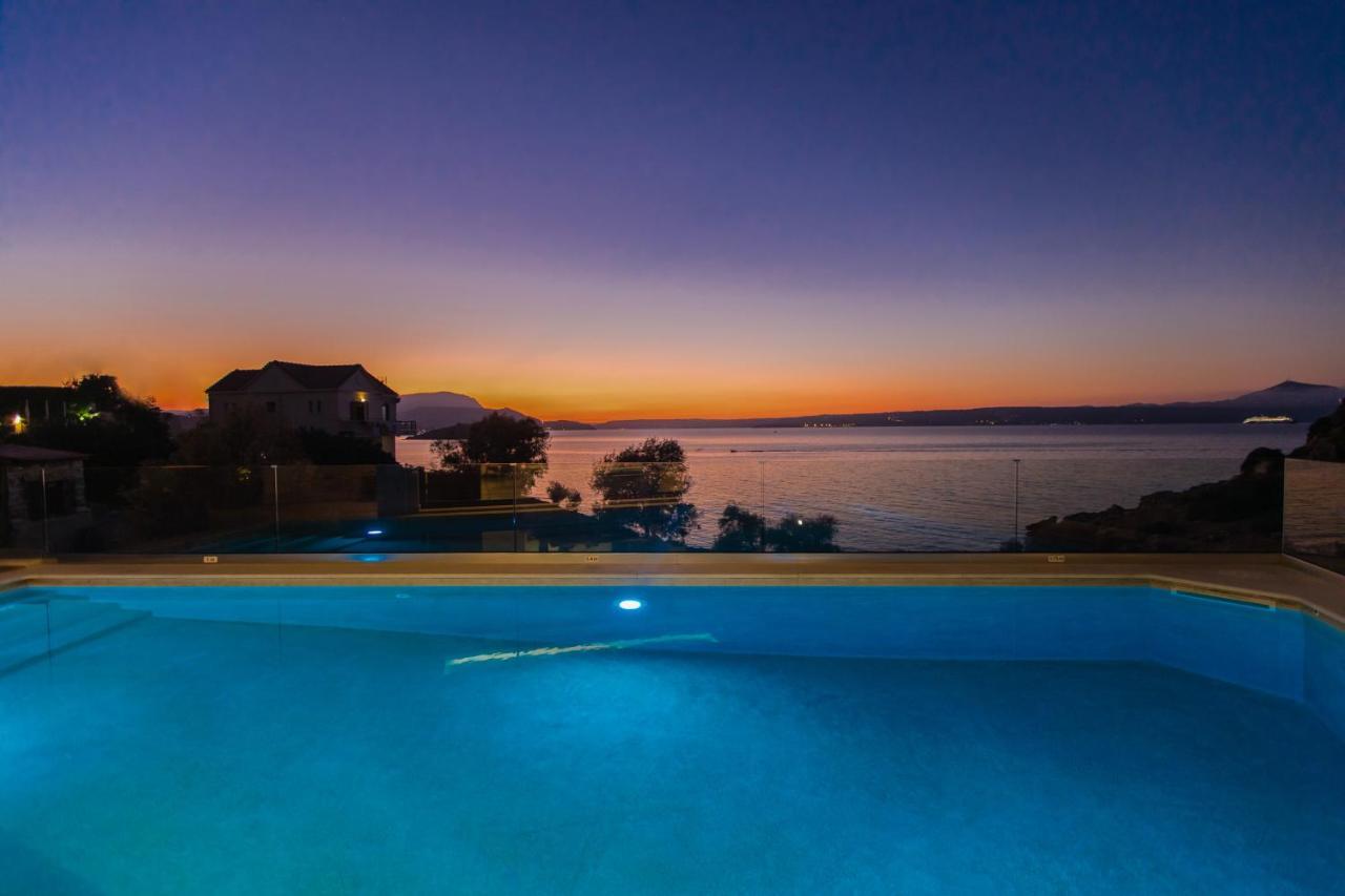 Villa Almy Plaka  Luaran gambar